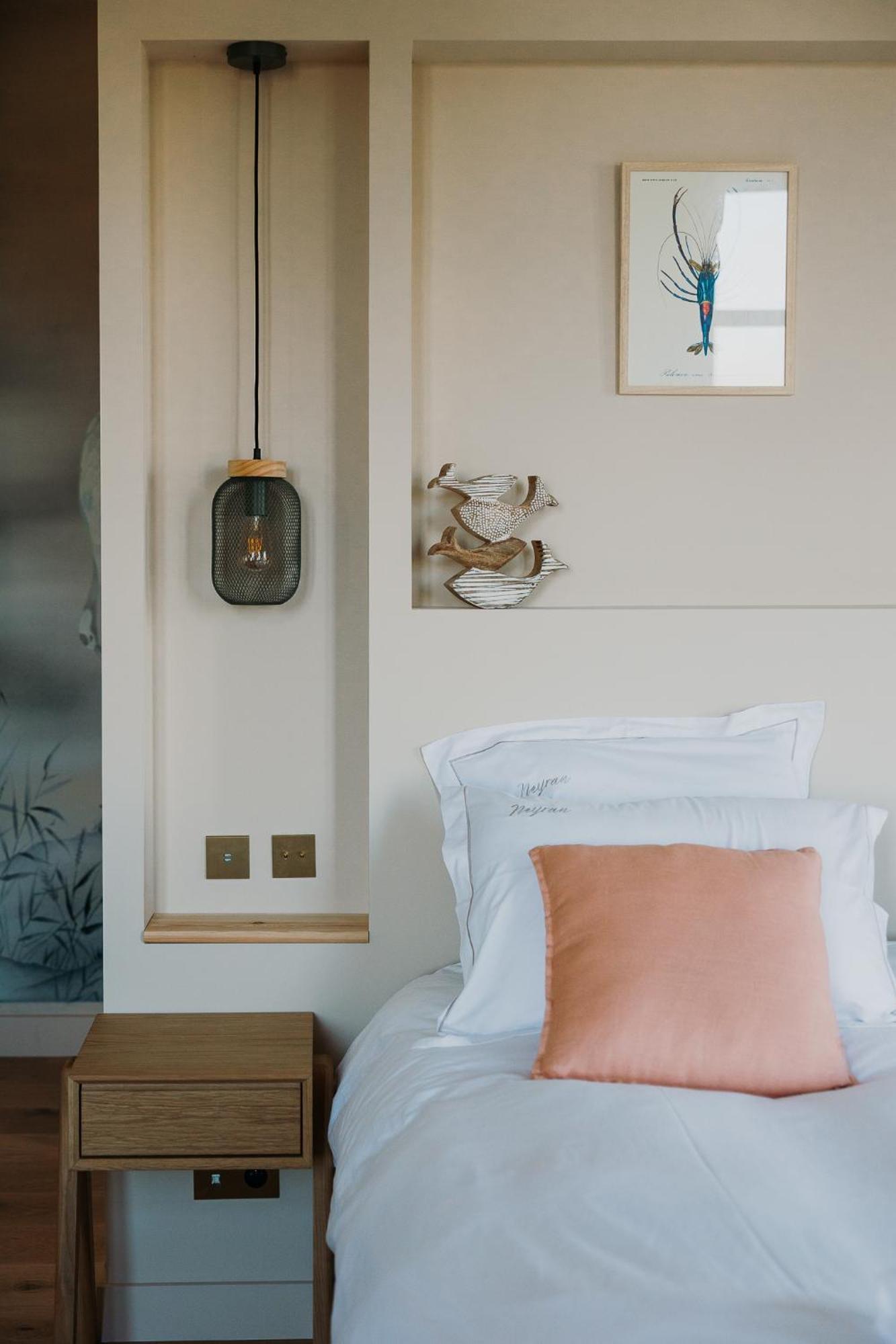 Chateau De Neyran Chambre D'Hotes & Spa Soulac-sur-Mer Rom bilde